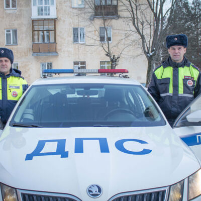 Инсульт за рулем: в Заволжском районе сотрудники ДПС спасли водителя