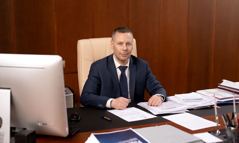 Михаил Евраев поздравил ярославцев с Днем юриста