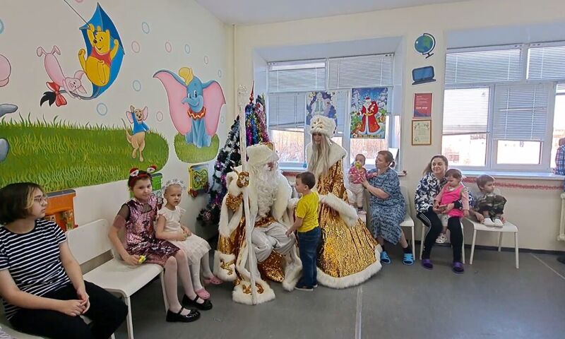 Для юных пациентов ярославской областной детской больницы создали волшебную сказку