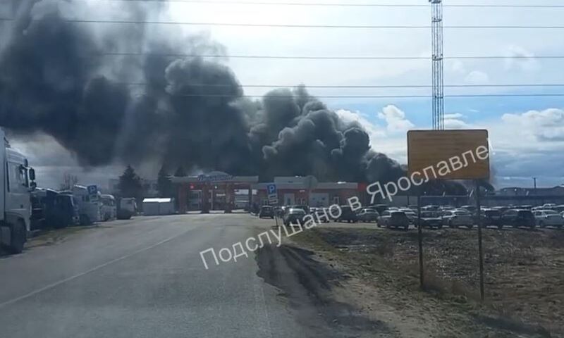 В Рыбинске депутат облдумы Степанова на TANK протаранила автобус: что известно