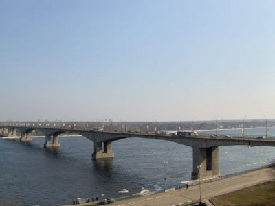 Прыжок с Октябрьского моста