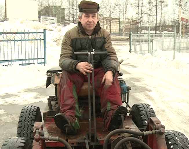 Самодельный снегоуборочный трактор