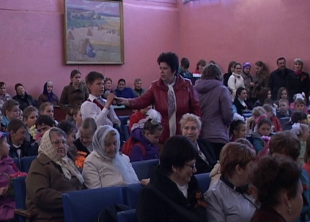 Жители села Нагорье поздравили ветеранов