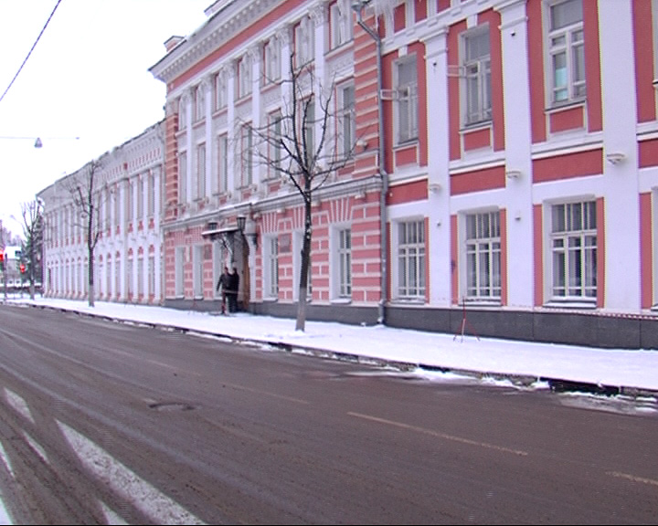 Первом ярославском. Пруденков Александр Борисович Ярославль. Александр Пруденков Ярославль. Камеры у мэрии Ярославля. Гараж мэрии Ярославля.