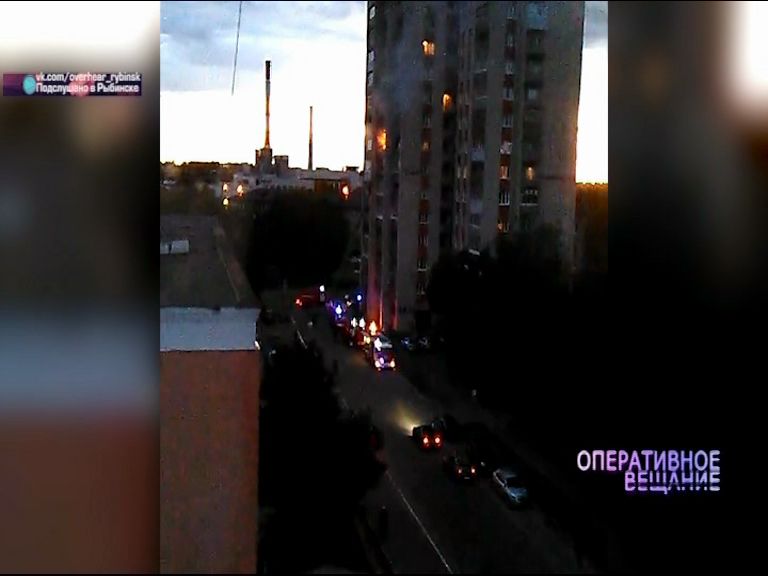 ВИДЕО: В Рыбинске в многоэтажке вспыхнула квартира