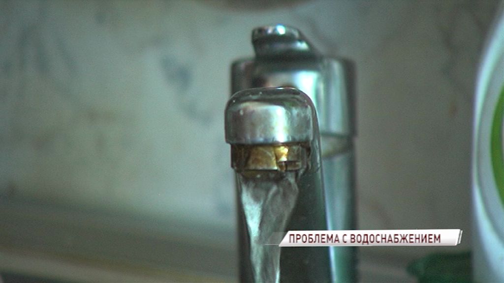 Жители поселка Куйбышевский днем остаются без воды