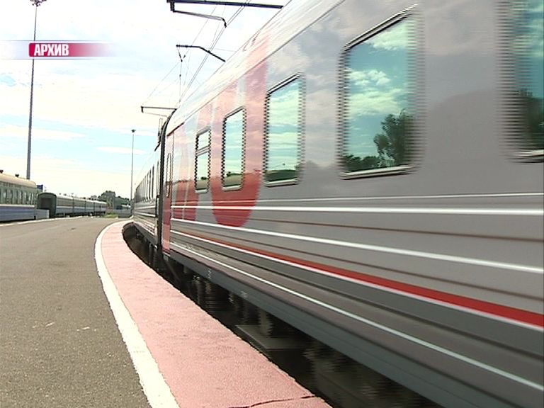 Не помогло и экстренное торможение: в Ярославле поезд сбил мужчину