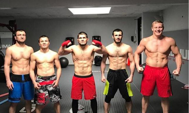 Чемпионы MMA проведут встречу с болельщиками в Ярославле