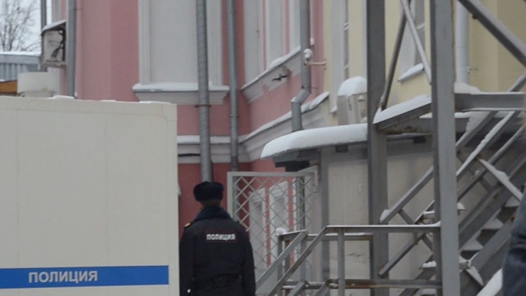 Кировский районный суд решает вопрос об аресте подозреваемого в убийстве предпринимателя Ильи Исаева