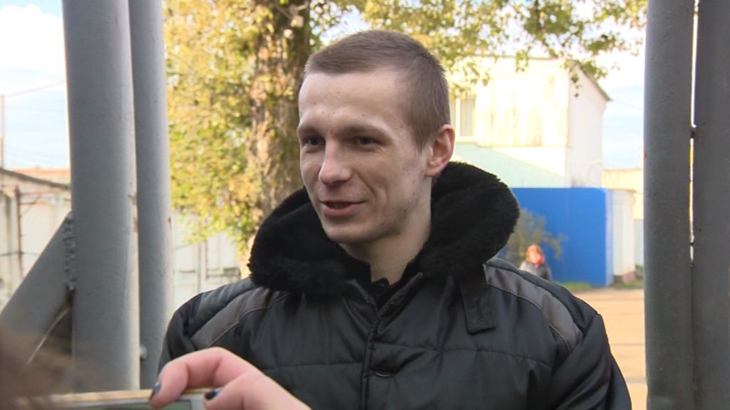 Экс-заключенный Евгений Макаров судится из-за административного надзора в свой адрес