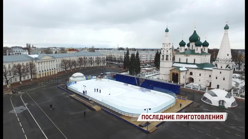 Советская площадь готовится к матчу между ветеранами «Локомотива» и звездами хоккея СССР