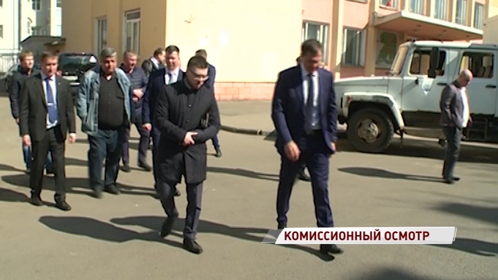 Разметка стерта, появились ямы: комиссия осмотрела гарантийные дороги в центре Ярославля