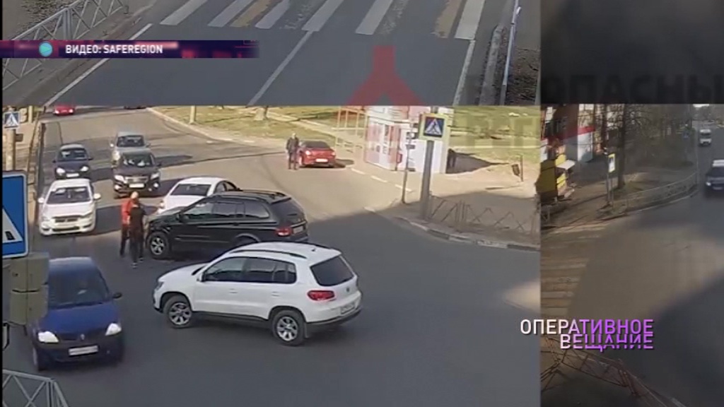 В Ярославле два водителя столкнулись на перекрестке и подрались из-за этого
