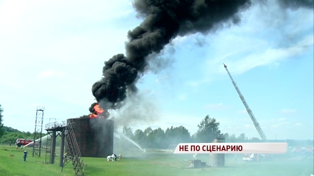 Ярославцы заметили столб черного дыма над НПЗ: что там произошло