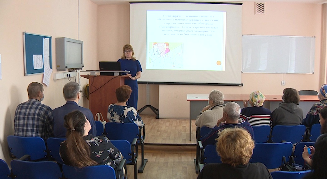 Помочь осознать диагноз: в Ярославле прошел семинар от психолога для онкологов