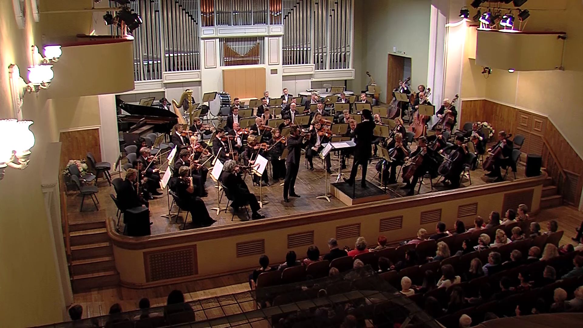 Один из самых известных оркестров в России выступил на сцене Ярославской филармонии