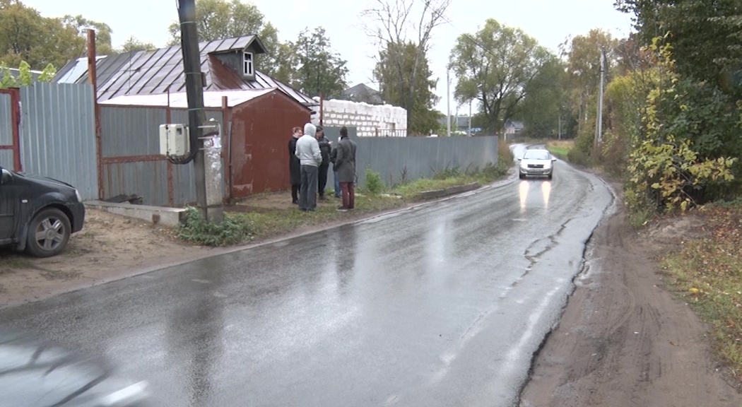 Ярославцы пожаловались на увеличение потока транспорта у домов после ремонта дороги