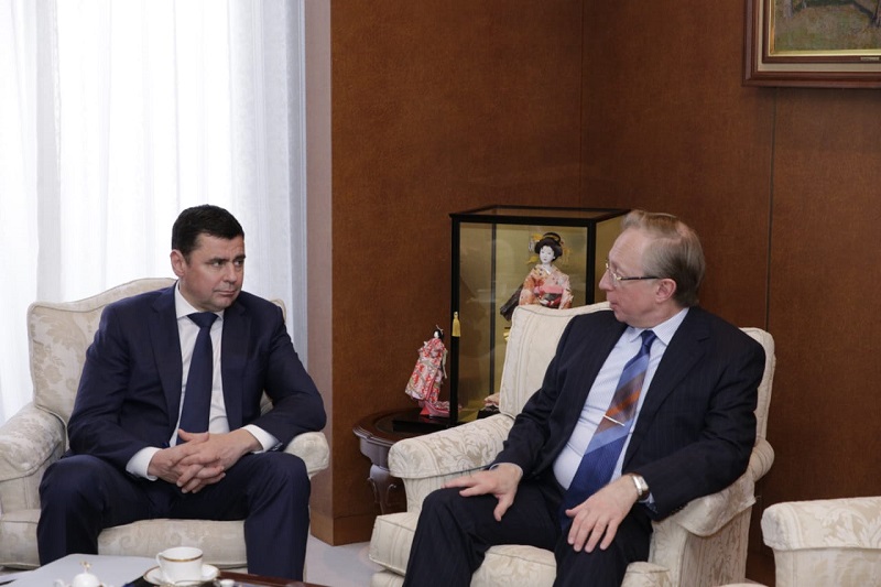 Дмитрий Миронов встретился с послом России в Японии Михаилом Галузиным