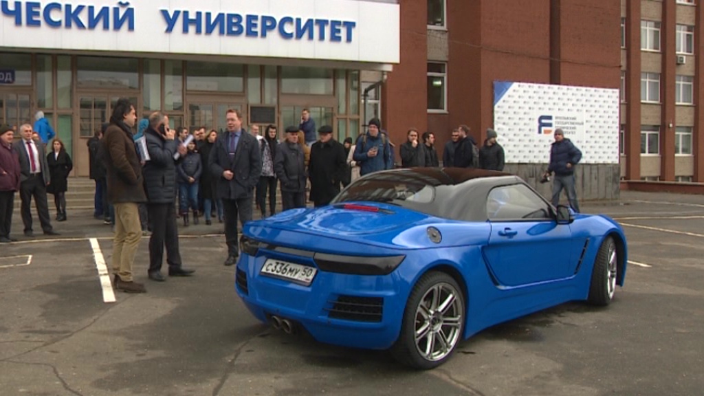 В Ярославле показали спорткар, созданный российскими студентами на базе «Лады Калины»