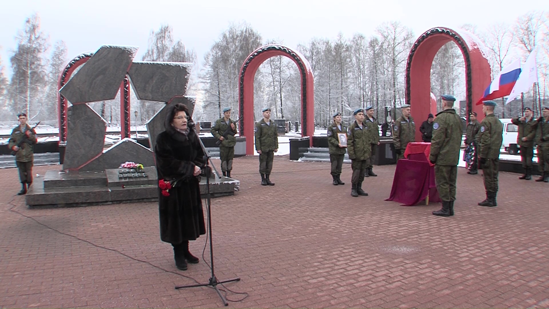 В Ярославле торжественно захоронили останки героя Великой Отечественной войны