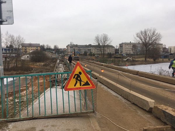 В Большом Селе ремонтируют мост через Юхоть по поручению Дмитрия Миронова
