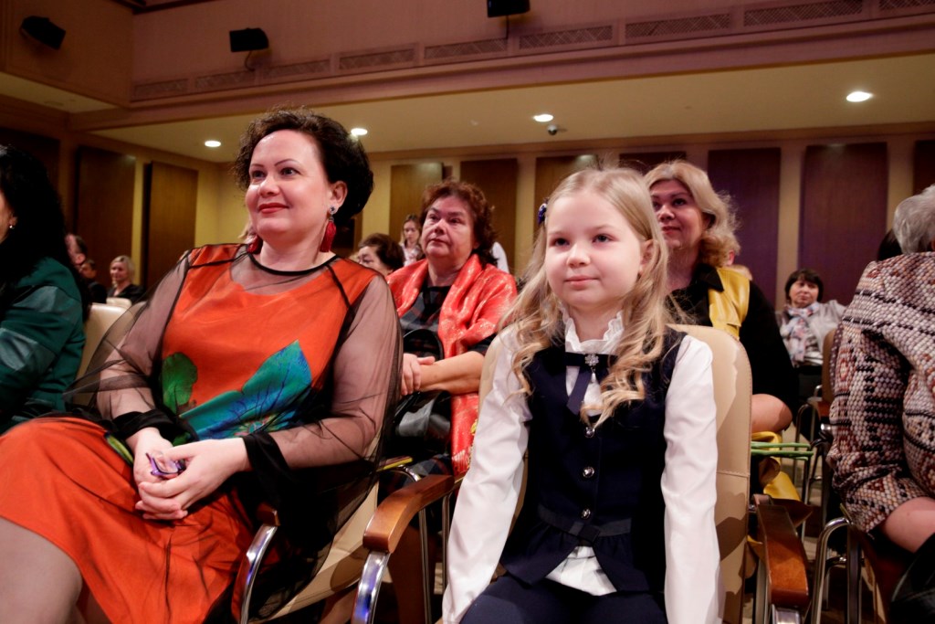 В Ярославской области 60 одаренных детей удостоены губернаторских стипендий