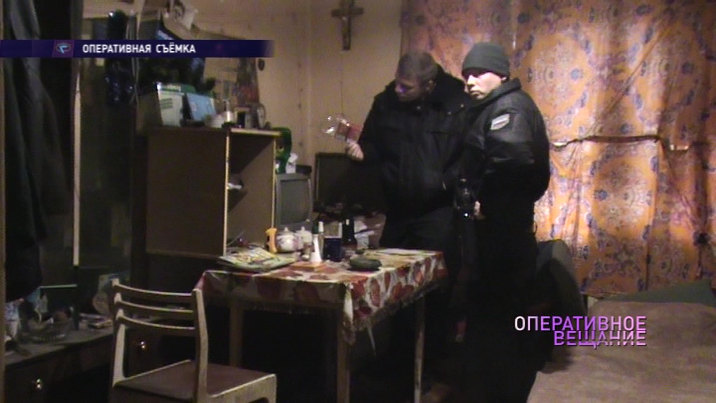 В Ярославле полиция, силовики и приставы выселяли незаконного квартиранта и его злую собаку