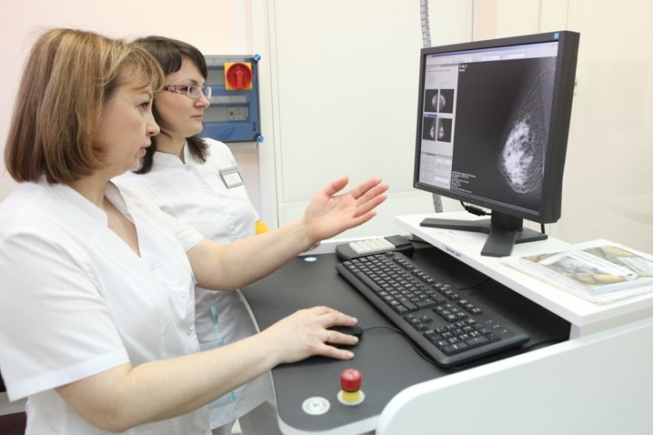 В Ярославской области с января повысят оклад медиков на 10 процентов
