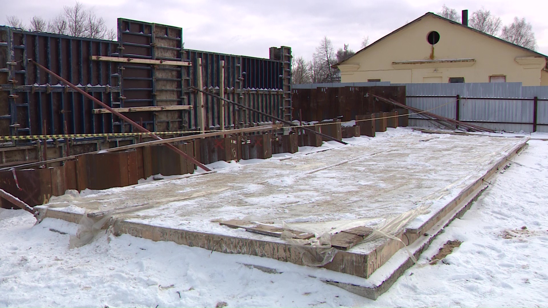 В Переславском районе продолжается строительство водозаборного сооружения