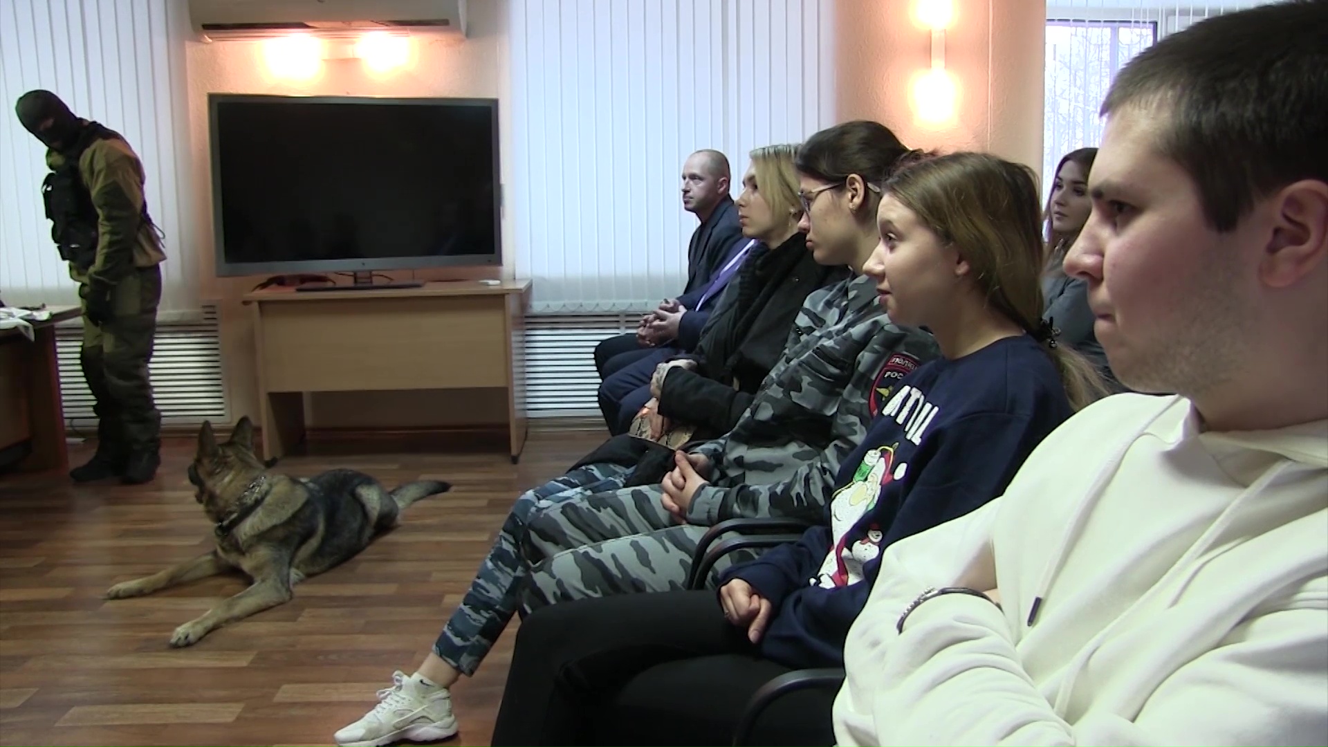 Ярославским студентам показали работу наркоконтроля