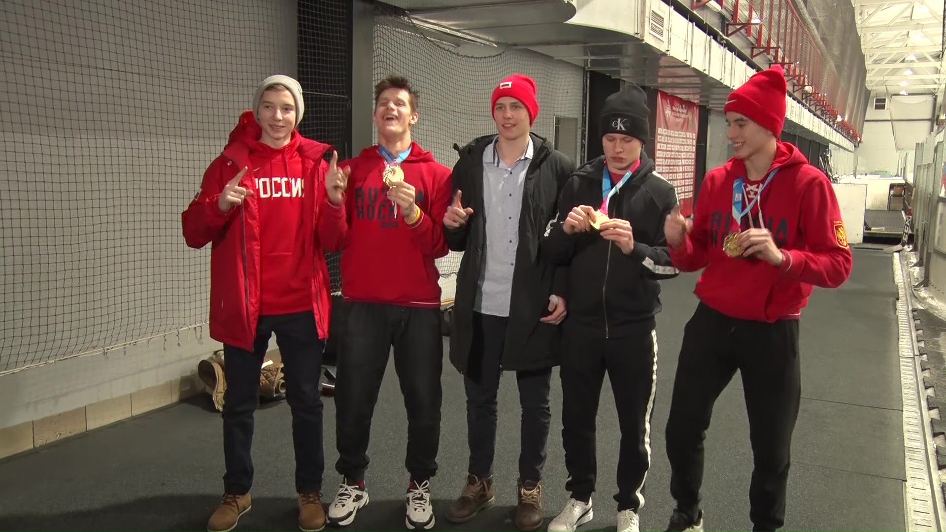 Ярославские хоккеисты привезли золотые медали с юношеской олимпиады