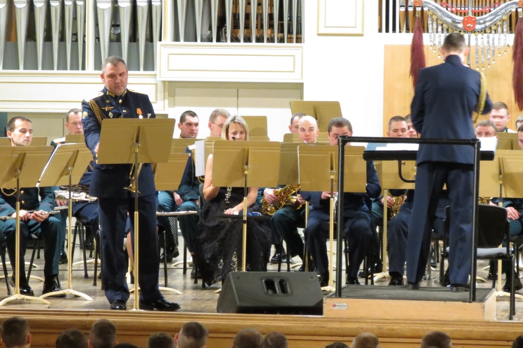 В честь открытия Года памяти и славы в ярославской филармонии выступили военные оркестры