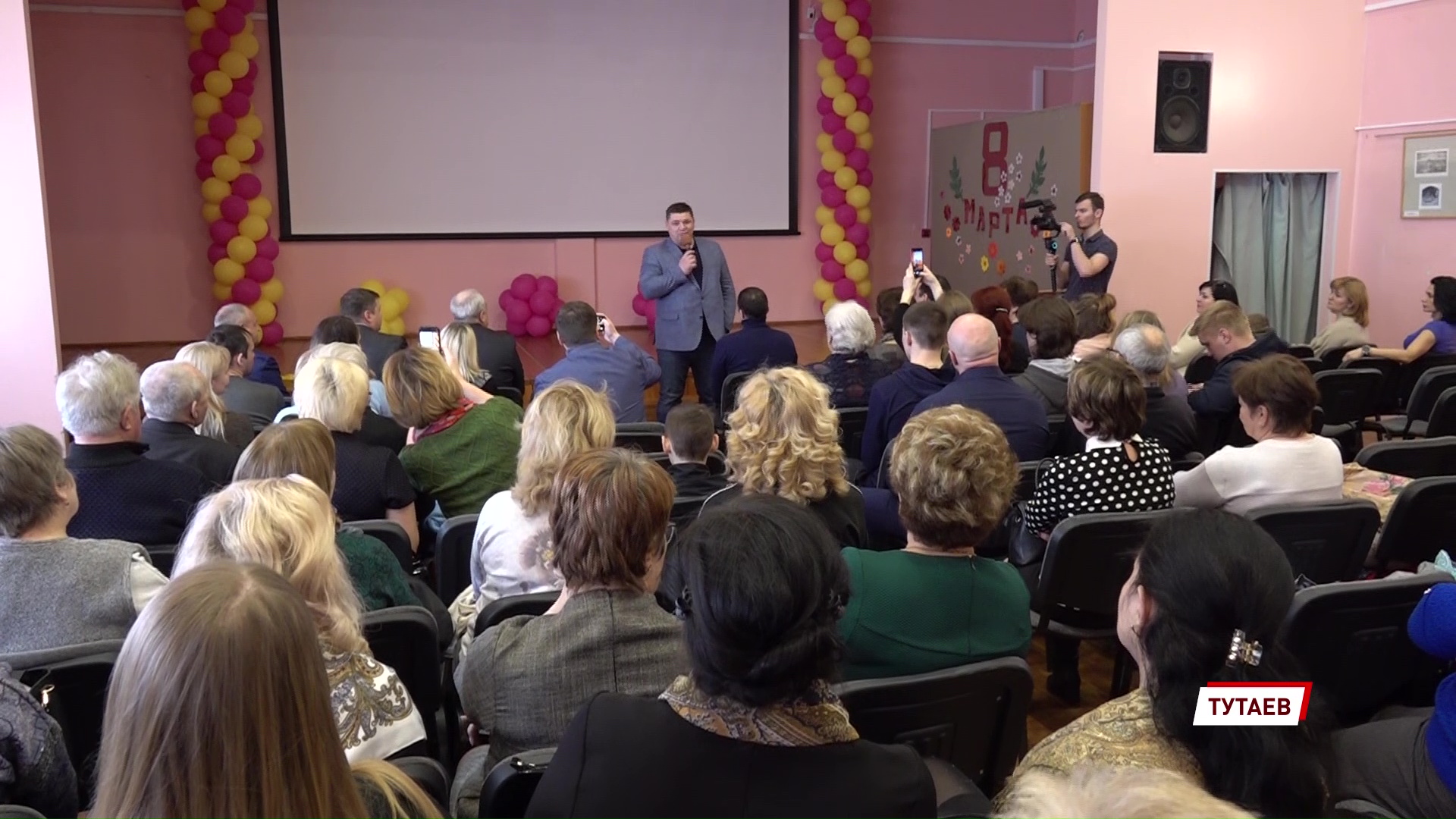 Депутат облдумы Андрей Коваленко провел встречу с жителями Тутаева