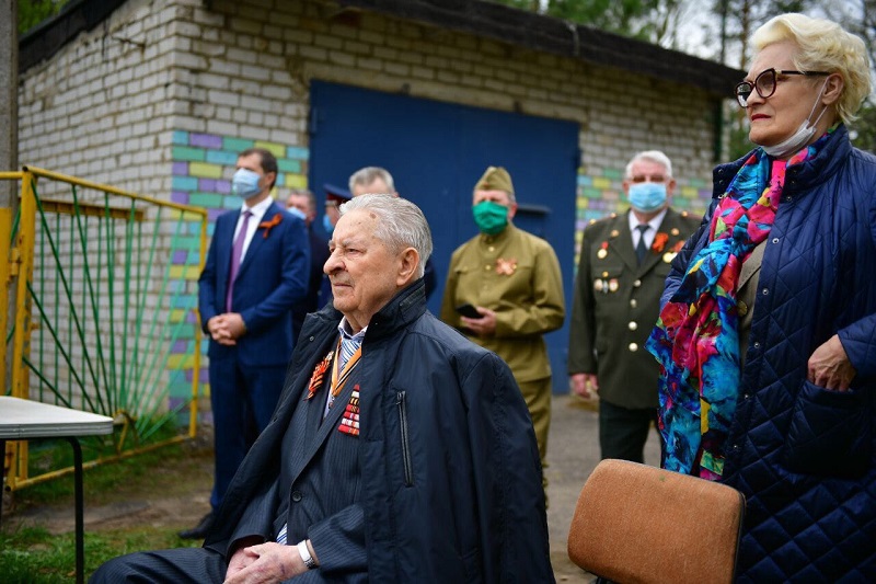 Ярославская область присоединилась к всероссийской акции «Парад у дома ветеранов»