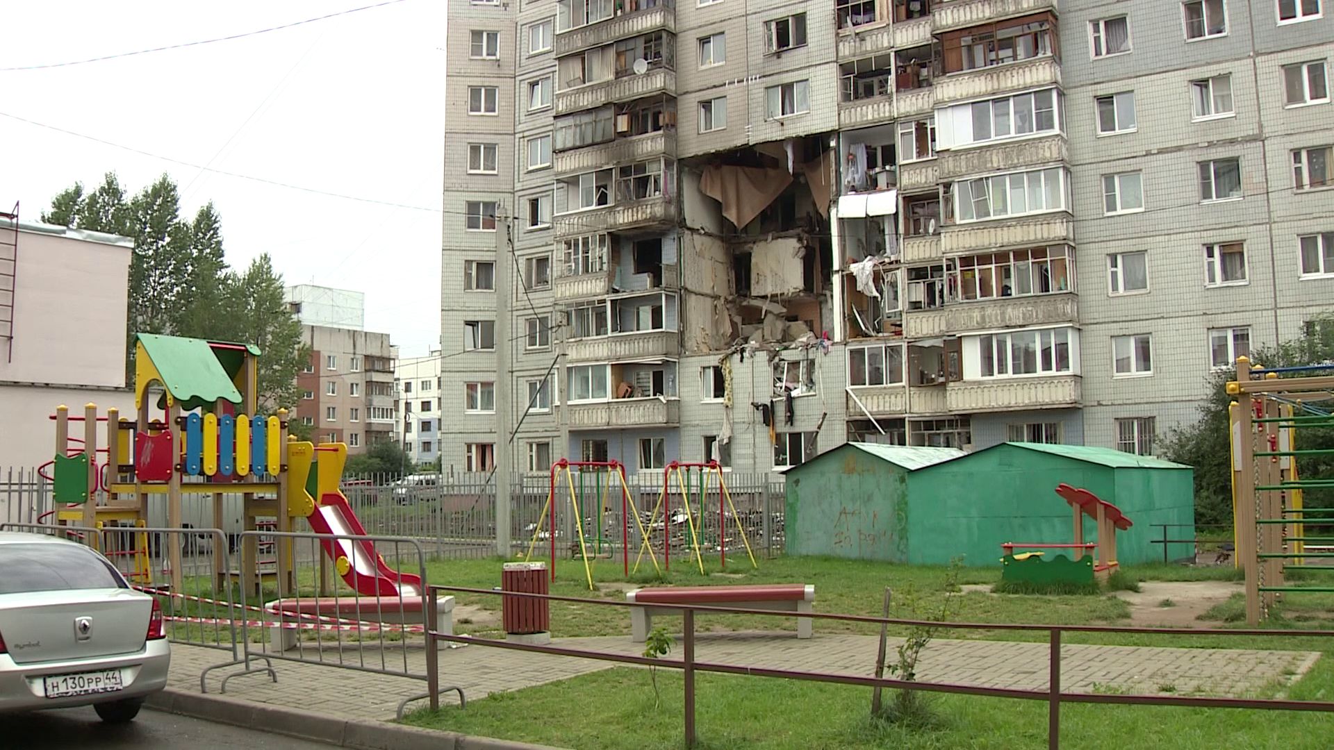 В Ярославле состоялись похороны погибших при взрыве дома на улице Батова