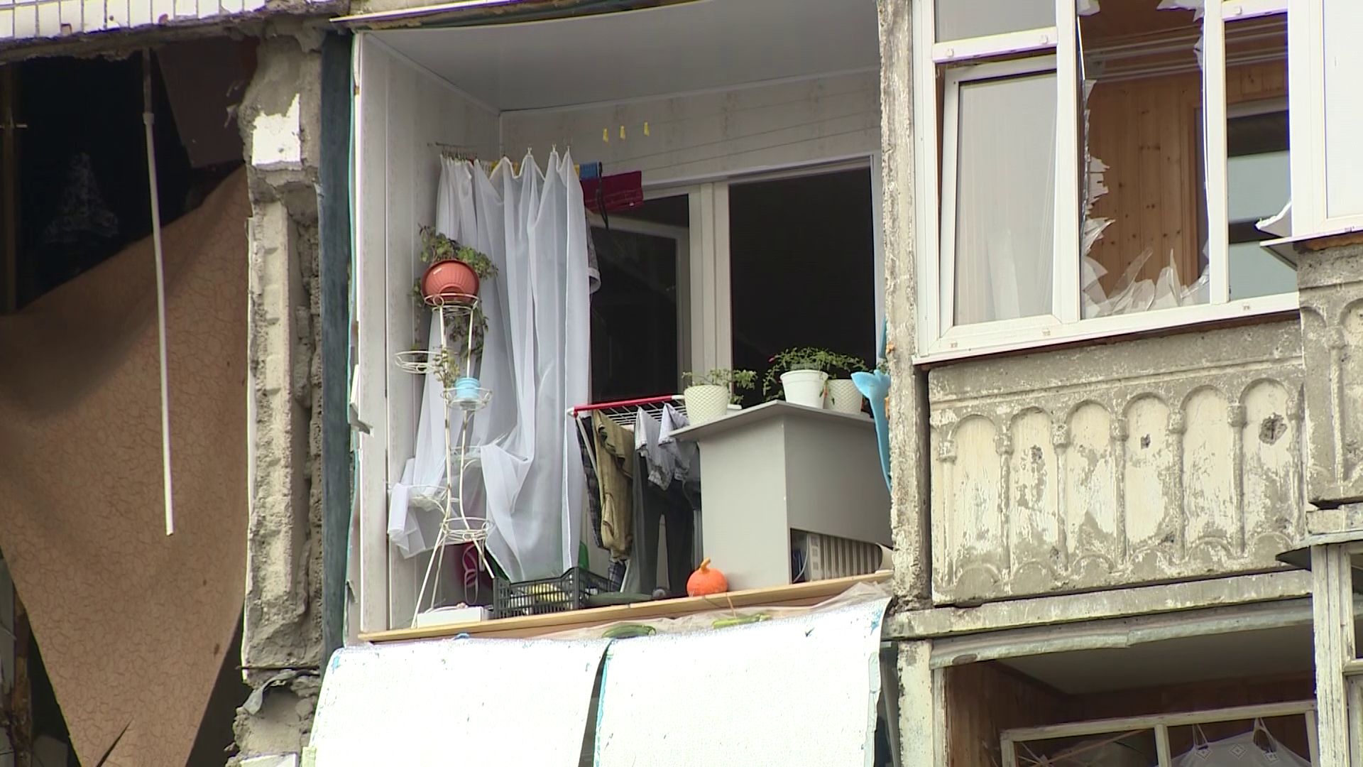 В Ярославле простились с погибшими во время обрушения части дома на улице Батова