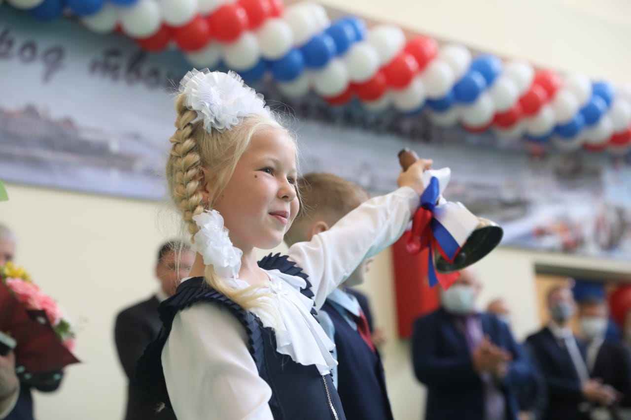 Современное учебное заведение на 786 мест: Дмитрий Миронов открыл в Рыбинске новую школу