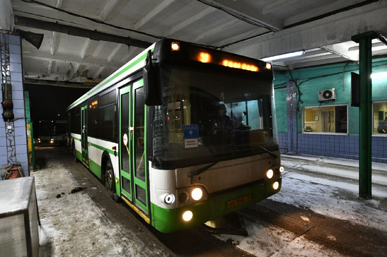 Правительство Москвы подарило Ярославлю 13 вместительных автобусов