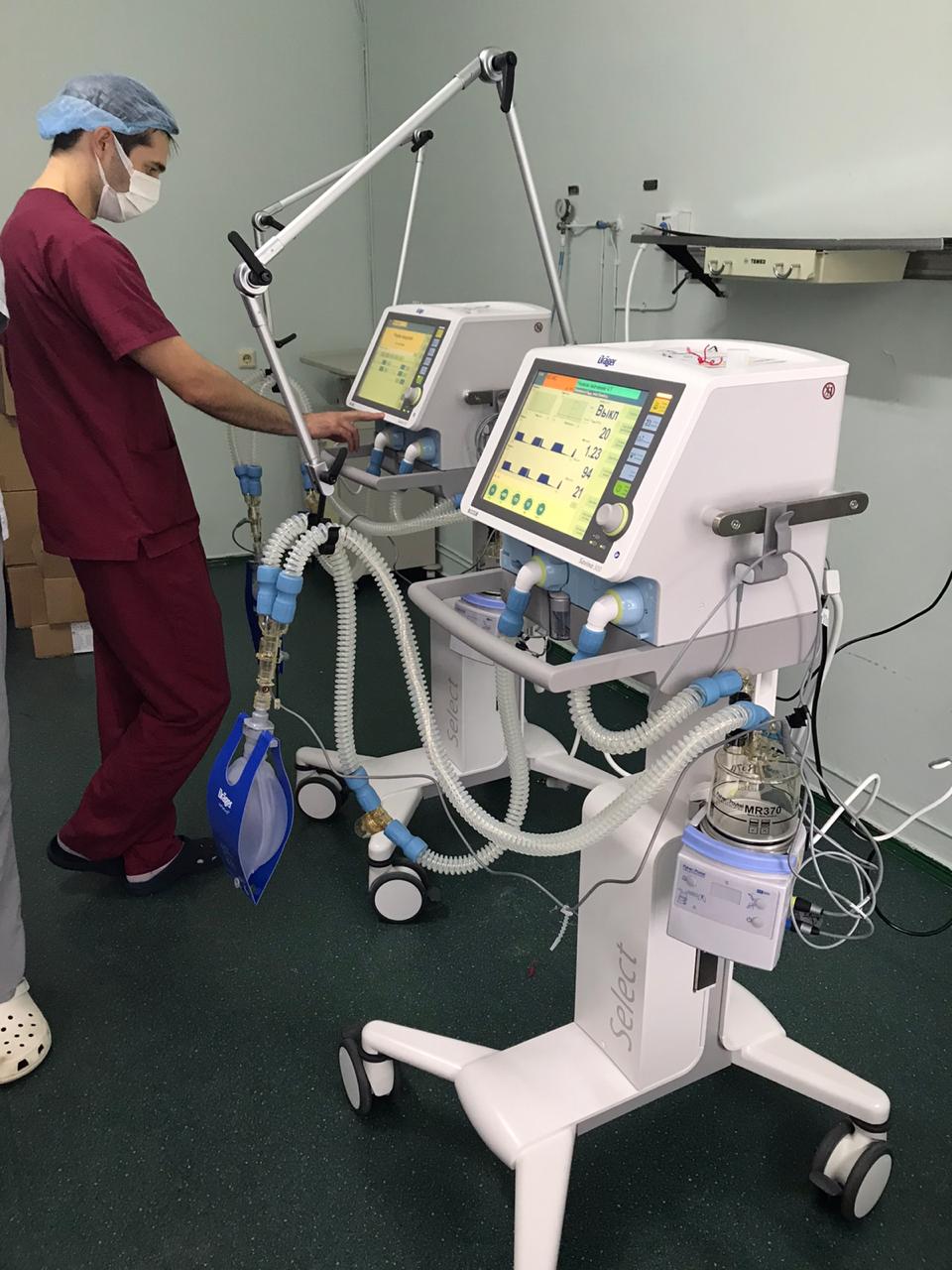 В ярославской областной больнице в этом году появилось 13 новых аппаратов ИВЛ