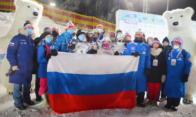 Россия одержала победу в командном зачете на этапе Кубка мира по фристайлу в Подолино