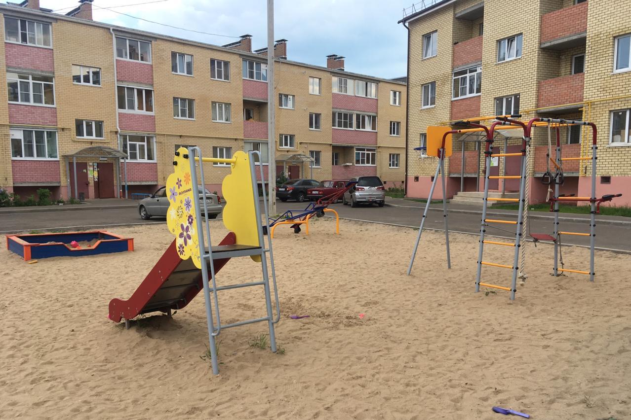 Детям-сиротам из нескольких муниципальных образований Ярославской области выделят квартиры в новостройках