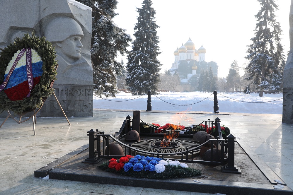 В преддверии Дня защитника Отечества Дмитрий Миронов наградил военнослужащих