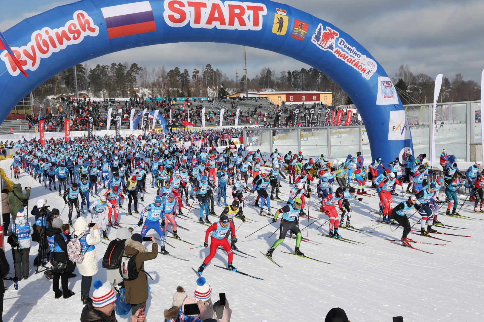 Дмитрий Миронов дал старт XIV Международному Деминскому лыжному марафону