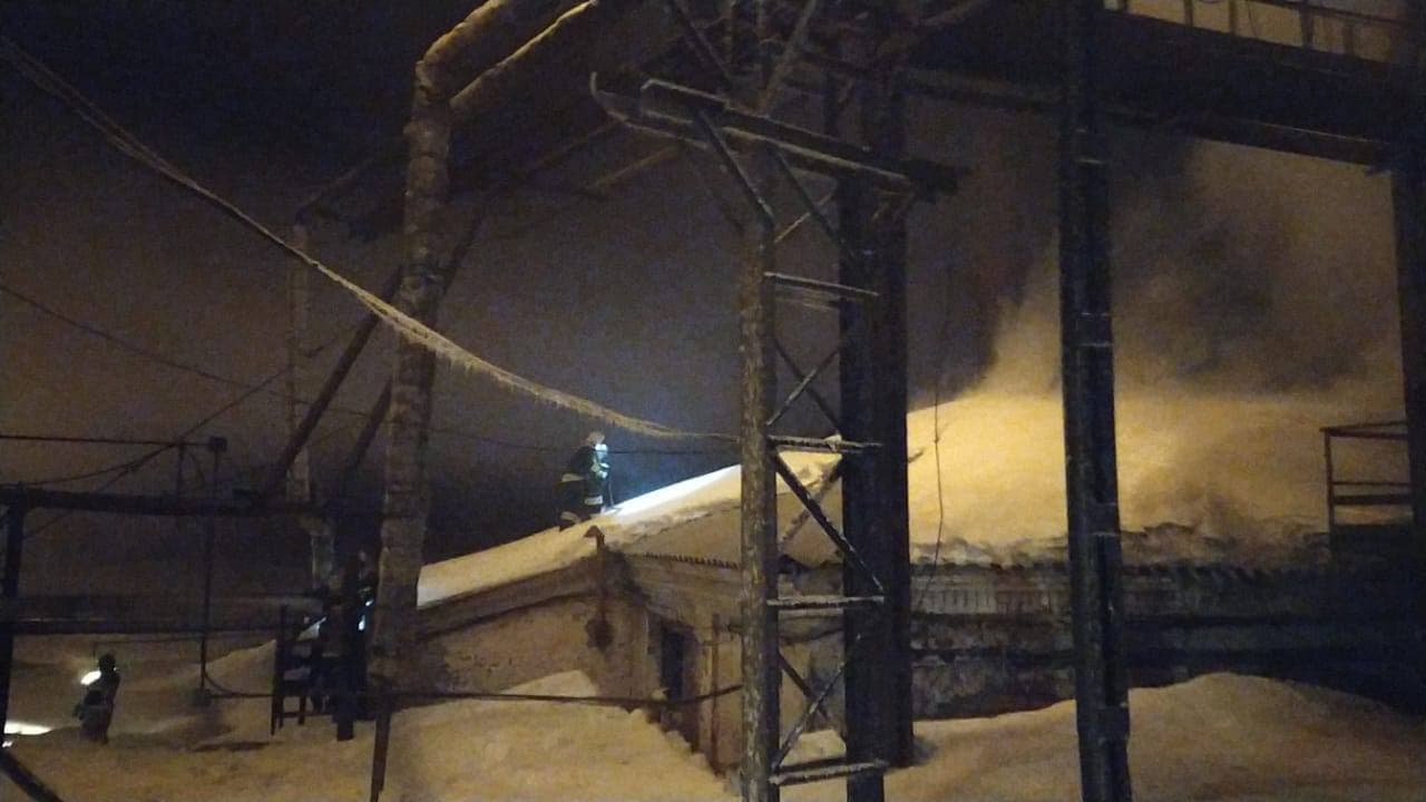 На заводе имени Менделеева в Константиновском произошел пожар