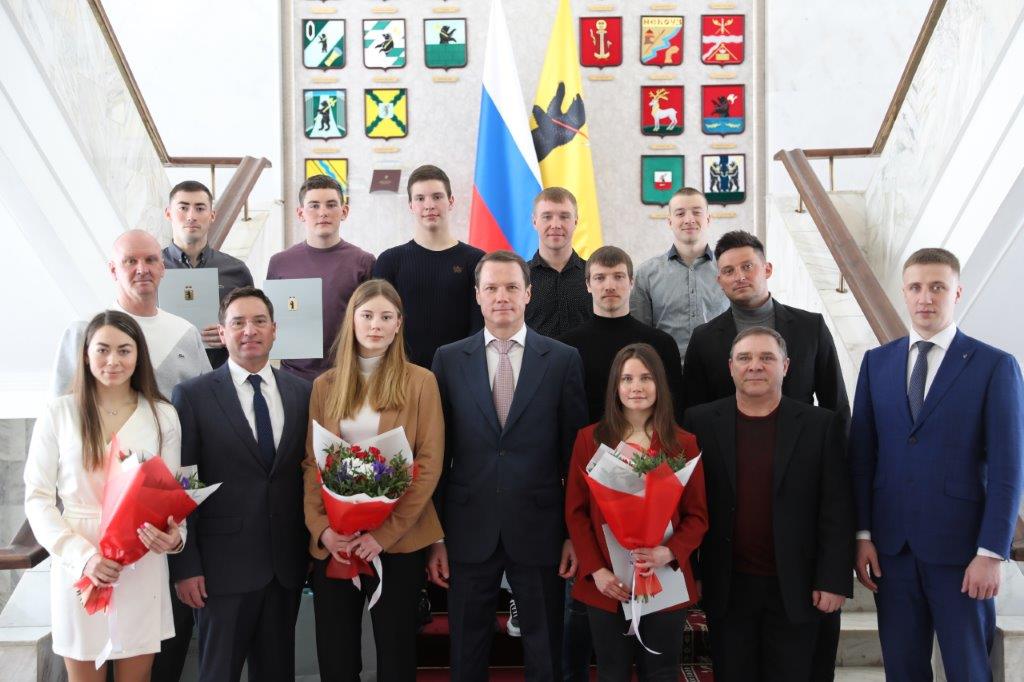 Региональные власти поздравили с победой ярославских фристайлистов