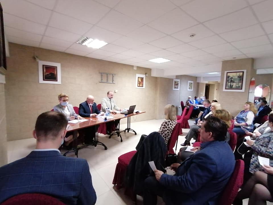 В Ярославской области депутаты продолжают информировать население о предстоящем голосовании по объектам благоустройства