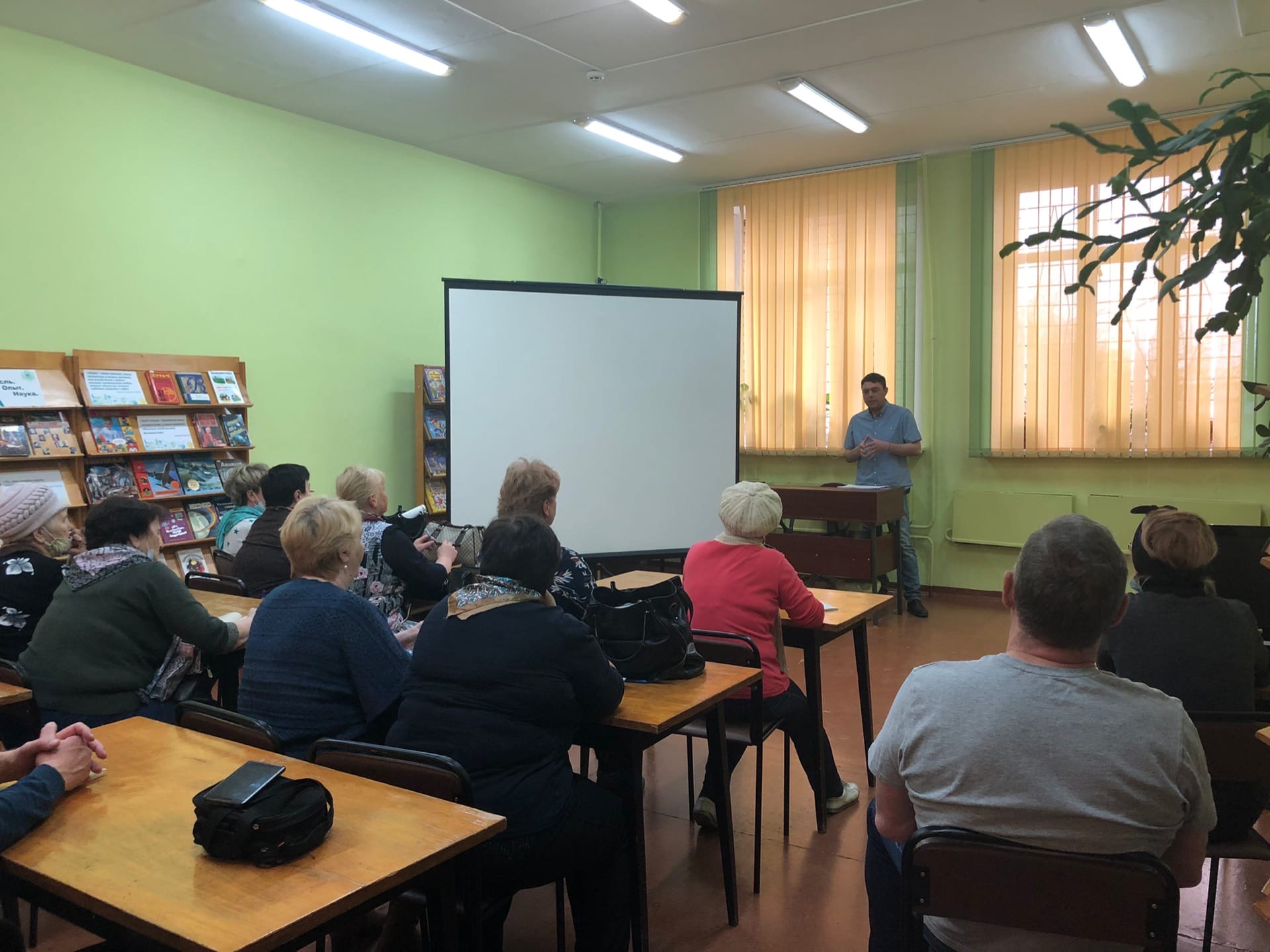 В Ярославской области жителей продолжают информировать о предстоящем голосовании по проектам благоустройства