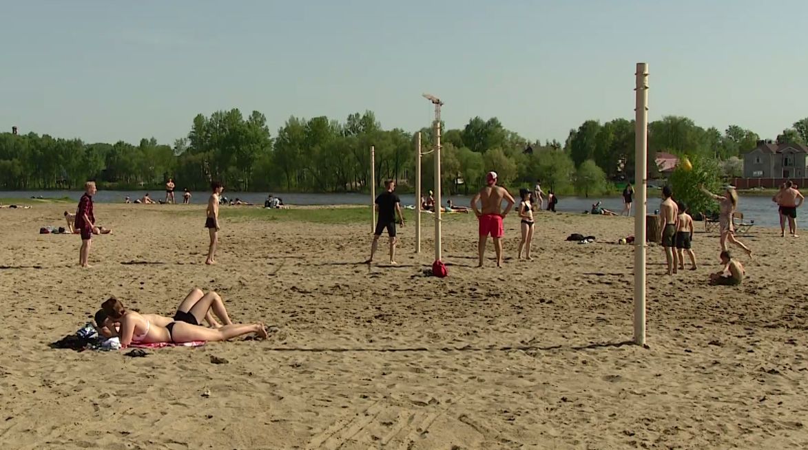 Ярославцы открыли пляжный сезон