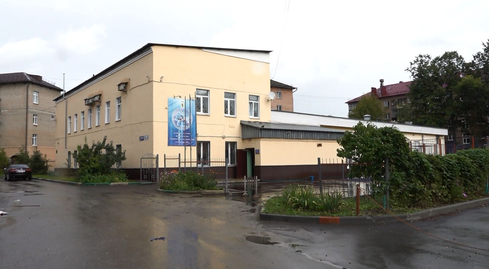 В ярославской школе по спортивной борьбе готовятся к открытию стелы имени Владимира Лататуева