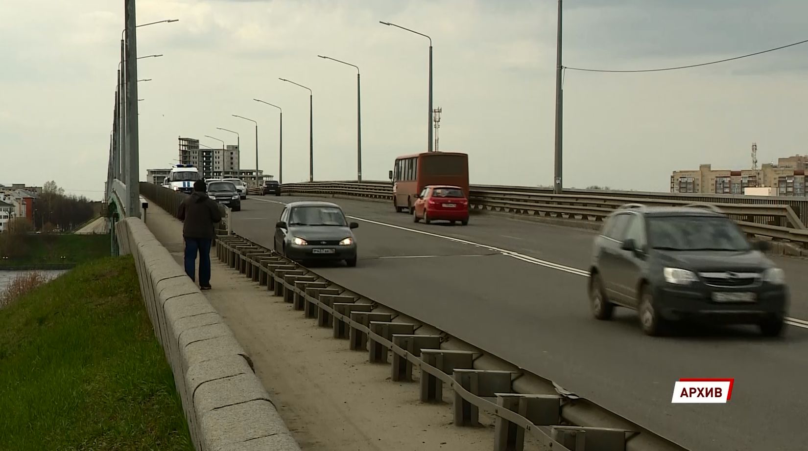 Октябрьский мост в Ярославле обещают отремонтировать за 2 недели